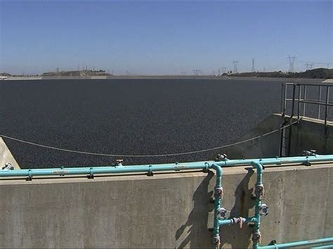 Los Angeles Reservoir Covered With 96 Million Shade Balls To Conserve Water Amidst Drought Abc