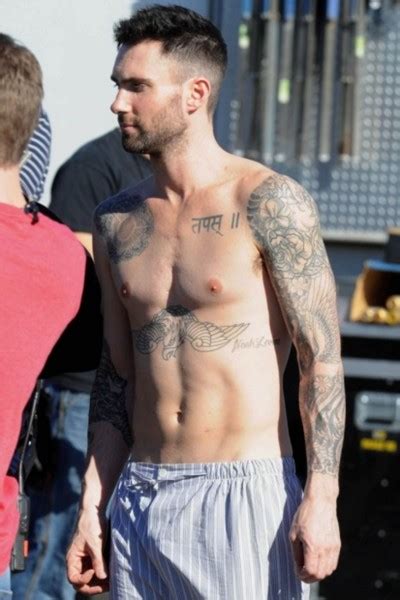 Adam Levine Maroon Shirtless And Bulge Ardentium