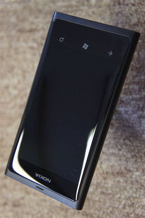 Nokia Lumia 800 Part 1 Hardware Review All About Windows Phone