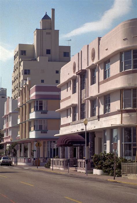 Szerezze be 16.000 másodperces (23.98 kép/s) safeguard house at the miami című stockvideónkat. South Beach 1980s | Miami Beach, FL, est. 1915, pop ...