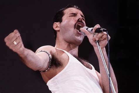 10 Unforgettable Freddie Mercury Moments