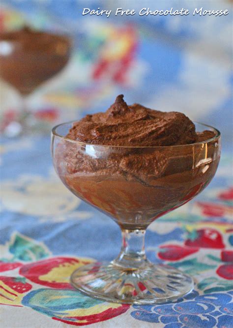 Banana and avocado and cocoa nibs go so well together! Dairy Free Chocolate Mousse | This Mama Cooks! On a Diet