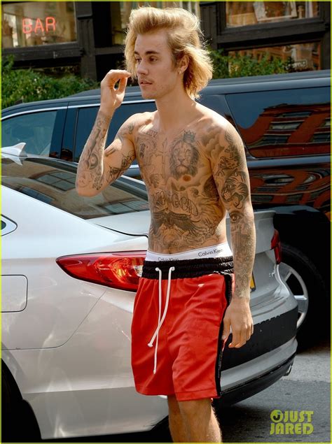 Justin Bieber Heads Out Shirtless On A Hot Day In NYC Photo 4125591