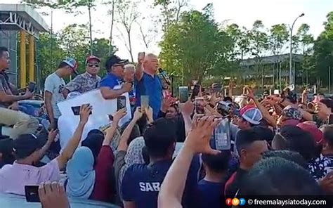 Habis mcmner masyarakat nk berdisplin? Kit Siang tunjuk obsesi 'geli' kepada saya, kata Najib ...