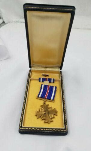 Ww2 Us Distinguished Flying Cross Medal 3779211122