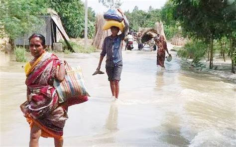 Heavy Rains Trigger Flash Floods And Landslide In North Bengal 3 Dead India Today