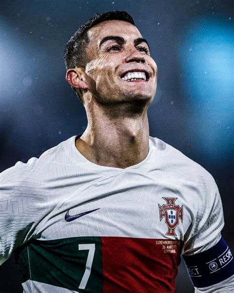 Cristiano Ronaldos Gravity Defying Jumps A Deep Dive Into The