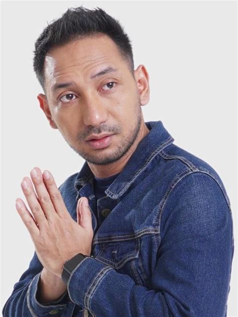 Ariz for talegas production publisher : 'BERSERAH' KOLABORASI PERTAMA ZIZAN RAZAK & ISMAIL IZZANI