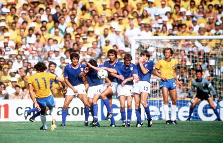 Brasil x argentina copa 1982. Futebol Nostálgico: Copa do Mundo de 1982 - Brasil x ...