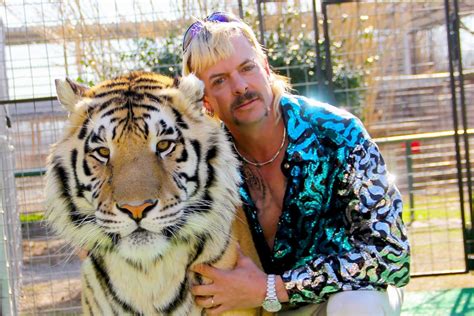 Tiger King S Joe Exotic Divorcing Husband To Marry Man From Prison