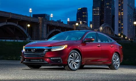El totalmente nuevo Honda Insight de 2019 trae estilo, sofisticación y un rendimiento en ciudad ...