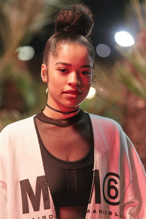 Ella Mai Hd Images Photos And Wallpapers The Fader Celebnest