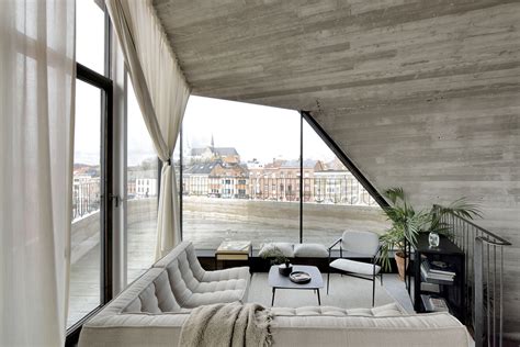 Dmoas Office Penthouse Provides Endless Inspiration For Small Apartments