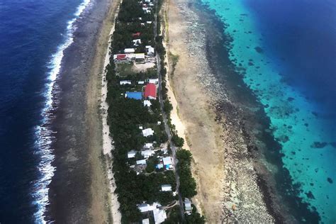 A Visit To Tuvalu Surrounded By The Rising Pacific Tuvalu Island