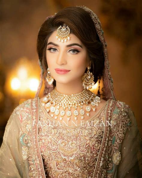 pin by qurrat ul ain abbas👑💫 سید on brïđalş pakistani bridal hairstyles pakistani bridal