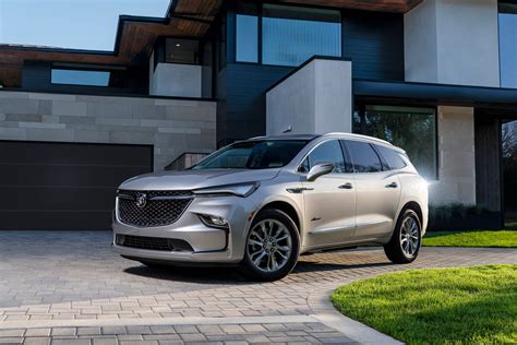 Refreshed 2022 Enclave Arrives Snugly To Beef Up Buicks Suv Only