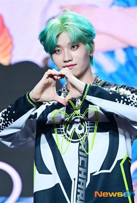 에이머스 요엘 독특한 헤어 컬러 포토엔hd 네이트 연예