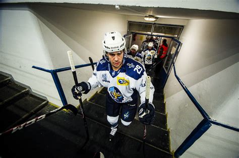 Úvod » hráči » horna tomáš. LIVE. 1. LIGA, HOKEJ: RYTÍŘI KLADNO - HC SLOVAN ÚSTÍ N. LABEM | Numberczech sportmagazin