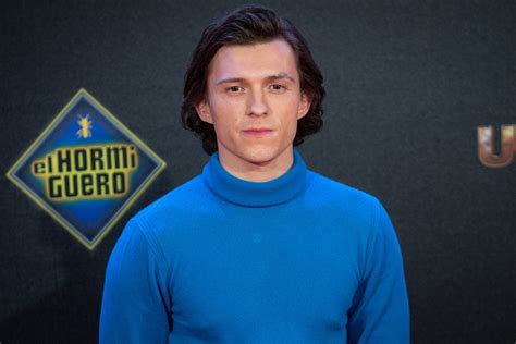 Tom Holland Reveals Hes Been Sober For Over A Year