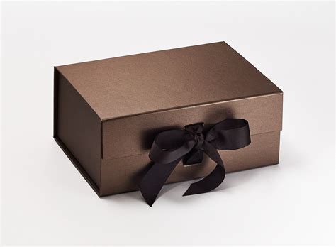 Use Customized Box Packaging To Display Your Valuable T Items
