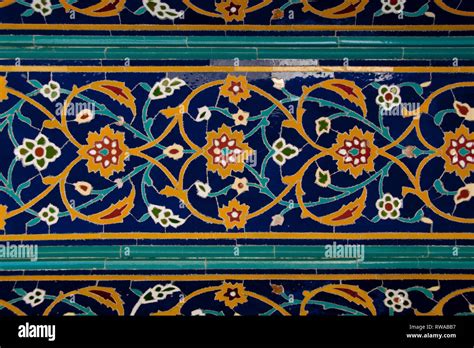 Islamic Ceramic Tile Design Stock Photo Alamy