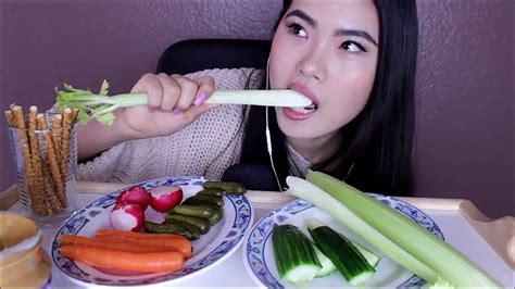 Asmr [super Crunchy] Vegetable Eating Sounds ~satisfying~ Youtube