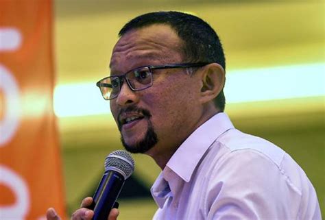 Datuk noor kamarul anuar nuruddin (inset) is rumoured to be a top contender for the telekom malaysia bhd new chief executive officer (ceo) post. TM appoints Imri Mokhtar as new MD/Group CEO | Astro Awani