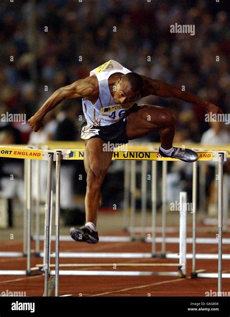 Atletismo Norwich Union Gran Premio Británico Hombres m vallas Colin Jackson en sus