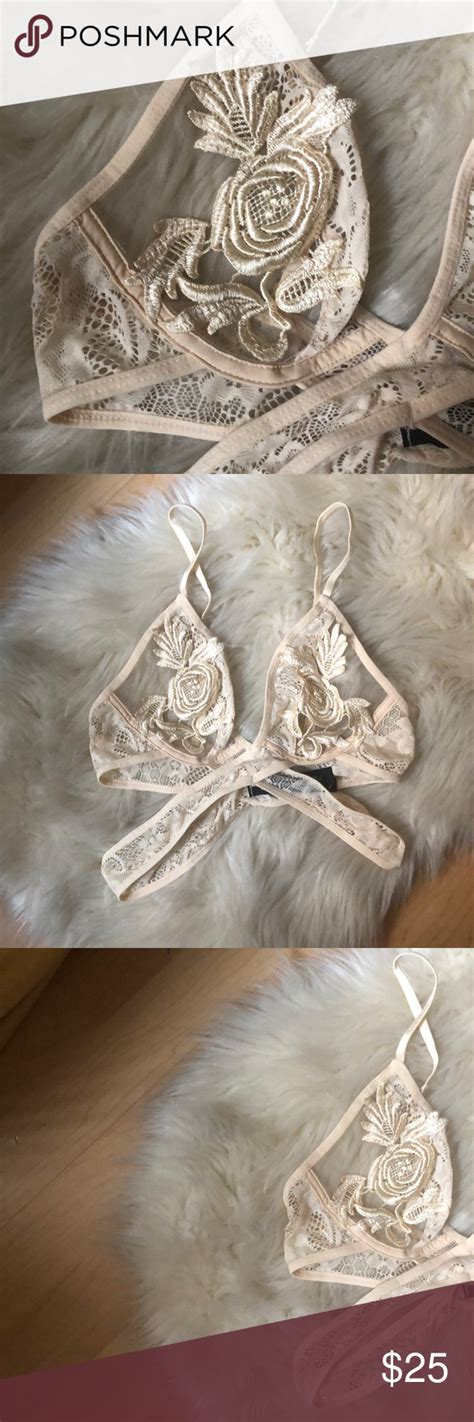 Uo Cream Color Floral Lace Bralette Never Worn Floral Lace Bralette Lace Bralette Floral Lace