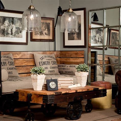 Here's how to pair wood with metal, concrete with when you hear the words rustic and industrial, you tend to think about particular spaces — a cozy sure not every apartment or home comes with an exposed brick wall, but you can install a. Fifteen Ideas For Decorating Rustic Chic - Rustic Crafts ...