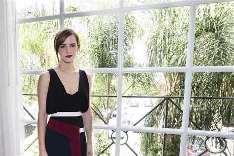 Wallpaper Emma Watson Actress Look Dress Make Up 2000x1333