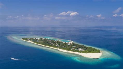 Where To Go In Maldives Travelingeast