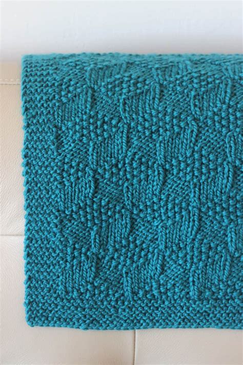 Knitted Blanket In Tumbling Blocks Pattern Studio Knit
