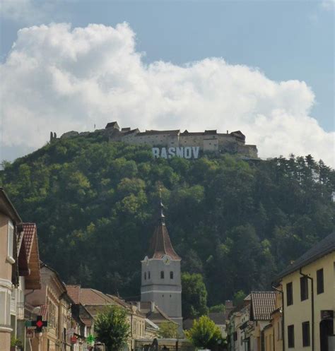 Stad i brașovs județ, rumänien. Daytrip from Brasov to Bran Castle and Rasnov - Travellinn