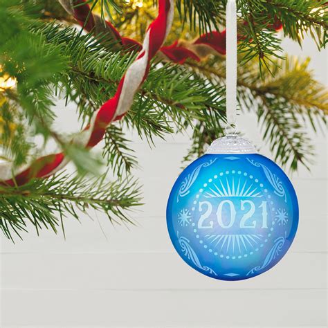 2021 Christmas Commemorative 9 Hallmark Keepsake Ornament Hooked On