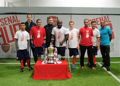 Arsenal Trio Visit Amputee Football Session Gunners Town