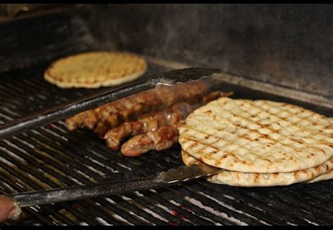 Απαραίτητη η αναφορά σε πηγή και η προσθήκη ενεργού συνδέσμου σε κάθε αναδημοσίευση. LOOKING4.GR - Φαγητό - Διασκέδαση - Ψησταριές - ΤΑ ...