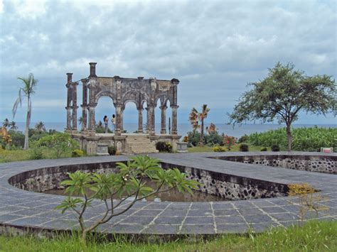 Bali Island tourist town: Taman Ujung Soekasada