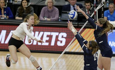 Stanford Nebraska Advance To Ncaa Womens Volleyball Championship