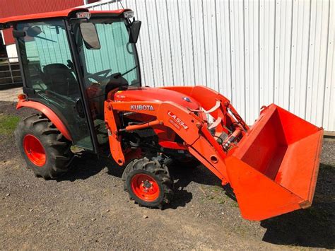 Kubota B2650 4wd Compact Tractor With Cab He July Netauction 2019