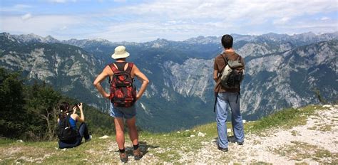 España, situada en el sur de europa, tiene una superficie de 505.935 km2.españa, con una población de 47.394.223 personas, se encuentra en la posición 30 de la tabla de población, compuesta por 196 países y presenta una moderada densidad de población, 94 habitantes por km2. Viaje a Eslovenia y Croacia. Primeras impresiones | Sempre ...