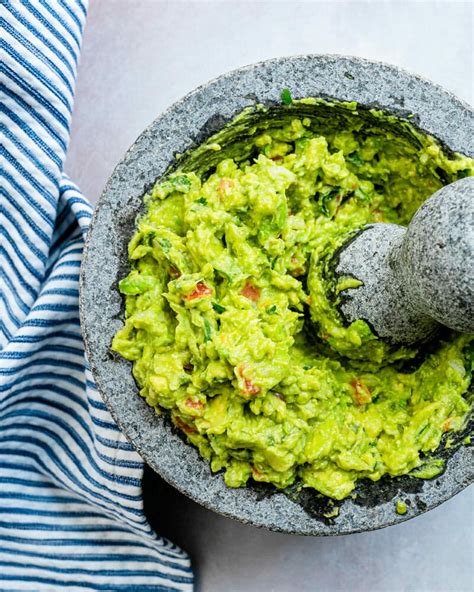 easy low calorie guacamole recipe nikola kumar