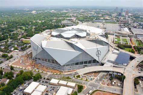 Falcon stadium has changed very little over the years, but has hosted many memorable football games. Atlanta Falcons New Stadium - Atlanta Falcons Stadium Roof