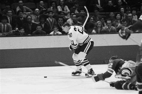 Stan Mikita Wants To Bring A Stanley Cup To Blackhawks Sports Illustrated Vault