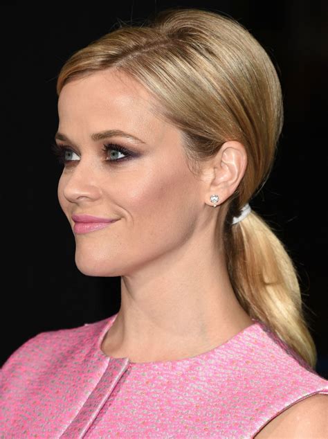 Celebrity Hairstyle Idea Reese Witherspoon S Sexy Ponytail How To Glamour