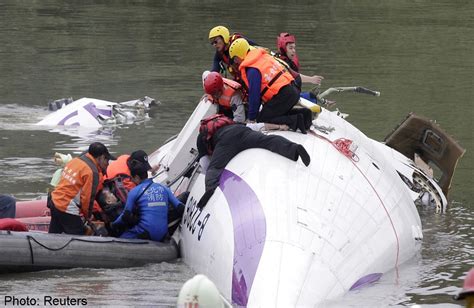Nine Killed After Taiwan Plane Crashes Into River Asia News Asiaone