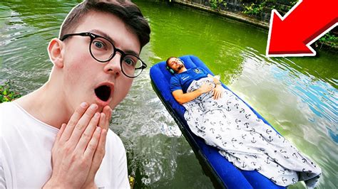 Je Le Jette Dans Le Lac Pendant Quil Dort Youtube