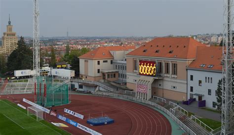 Jun 15, 2021 · originally known as letná stadium or letenský stadion, the home venue of famous first league team ac sparta prague, it is technically called generali arena after a sponsorship agreement was reached in 2009. Fussball in Prag: der FK Dukla Prag - Infos zum Club ...