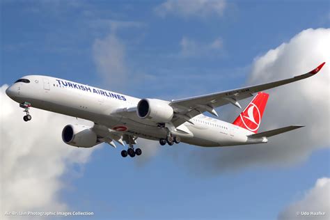Airbus A Tc Lgm Turkish Airlines Tk Thy Abpic