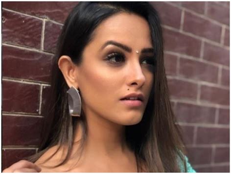 Anita Hassanandani Is Pregnant Fans Wonder After ‘naagin 3 Actress